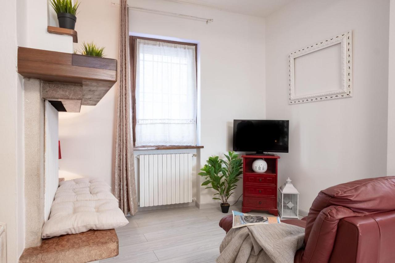 Casa Dolce Casa Desenzano - 2 Passi Dal Lago Lägenhet Desenzano del Garda Exteriör bild
