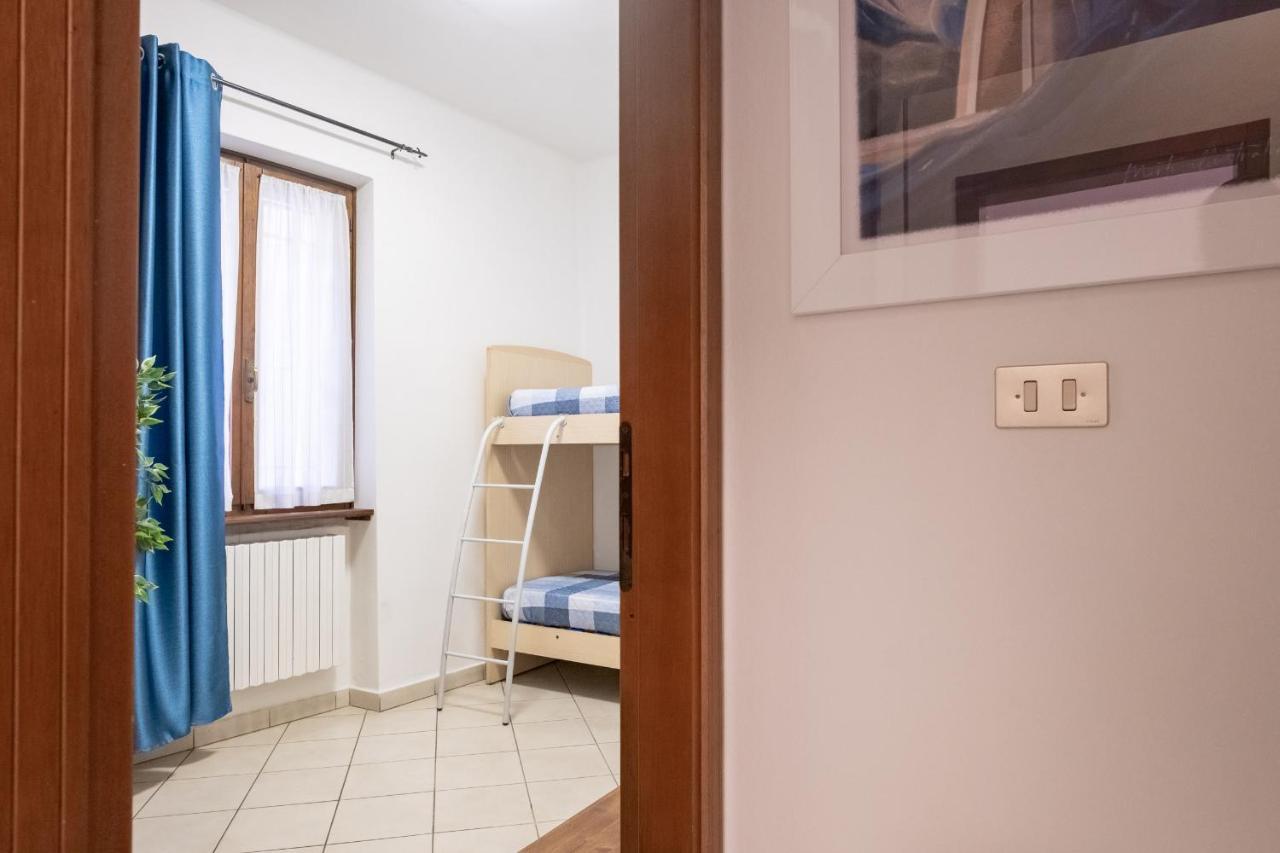 Casa Dolce Casa Desenzano - 2 Passi Dal Lago Lägenhet Desenzano del Garda Exteriör bild